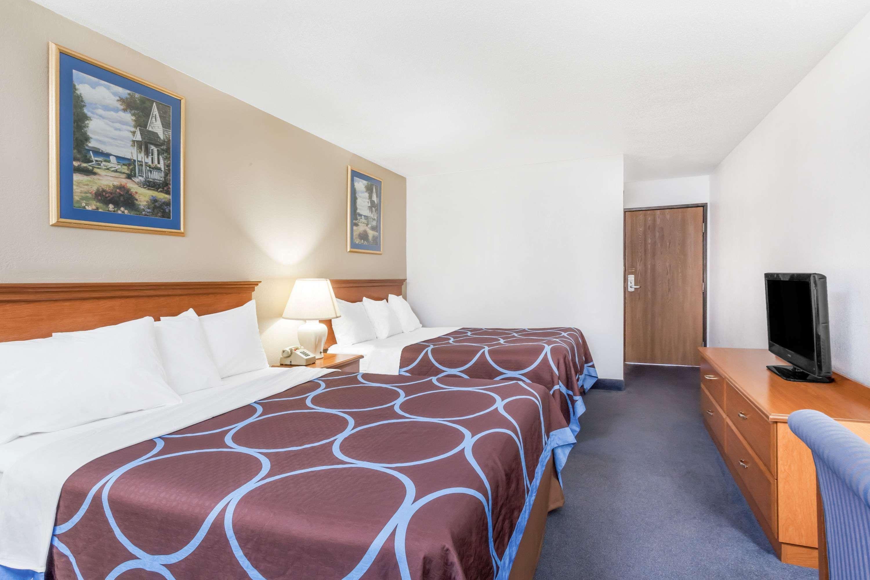 Super 8 By Wyndham Montgomery Maybrook Esterno foto