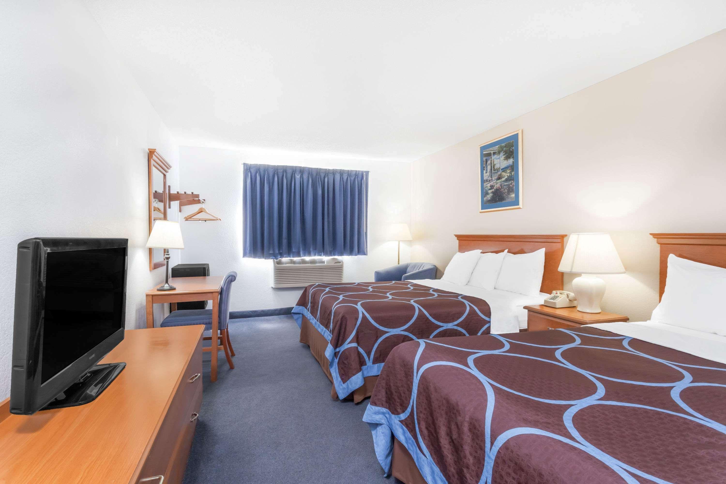 Super 8 By Wyndham Montgomery Maybrook Esterno foto